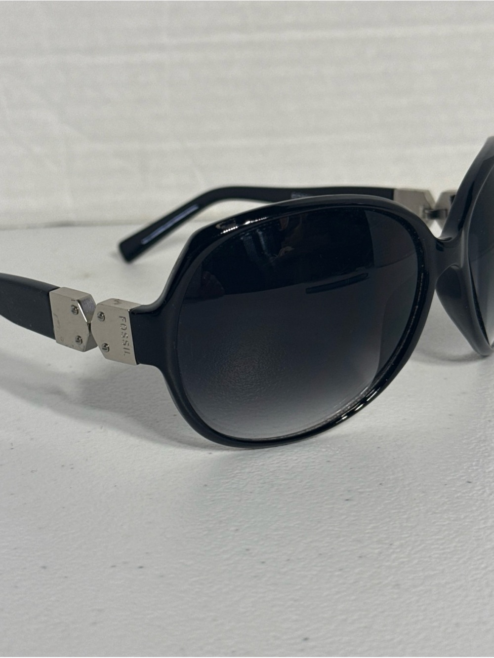 Fossil Women’s oversized Black Sunglasses with Silver Accents